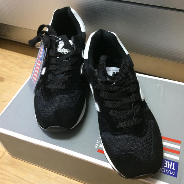 値下げしました❗️新品タグ付き M1300 23.5センチ - www.husnususlu.com