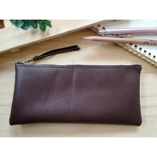 革のペンケース　Brown　シンプルDesign　(その他)