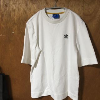 アディダス(adidas)のadidas originals Tシャツ(Tシャツ/カットソー(半袖/袖なし))