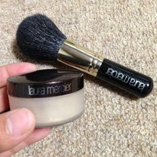 ローラメルシエ(laura mercier)の値下げローラメルシエ パウダー ブラシ(その他)