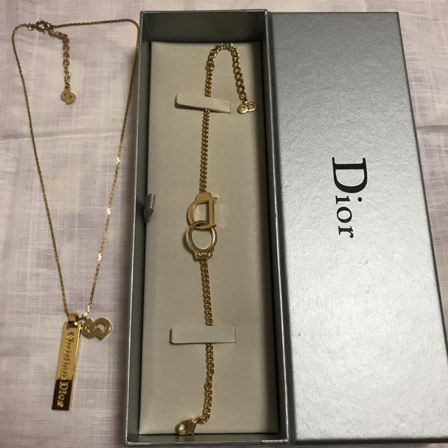 Dior(ディオール)の【週末限定タイムセール】Diorのネックレス&ブレスレット レディースのアクセサリー(ネックレス)の商品写真