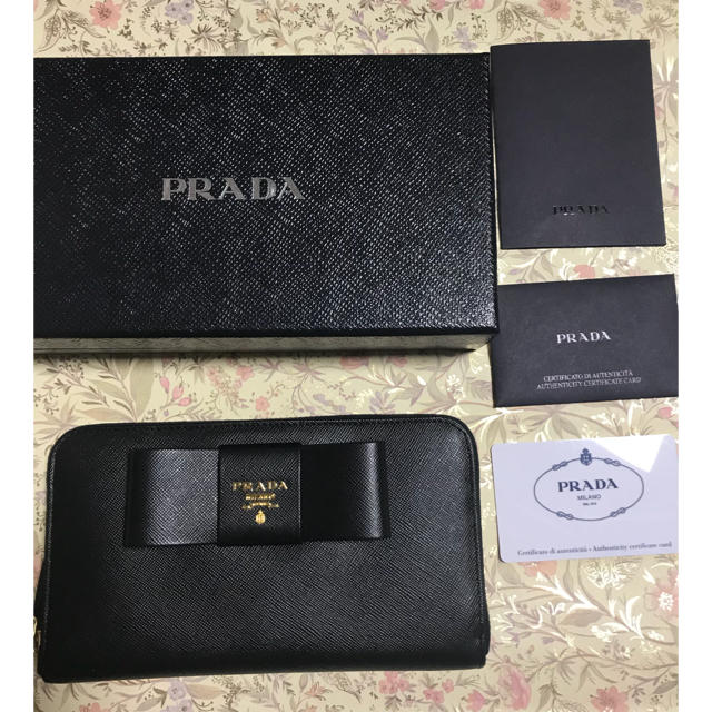 新品 PRADAリボン ラウンド 長財布 ブラック 黒