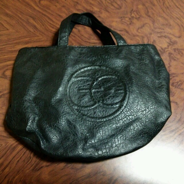 EGOIST(エゴイスト)のエゴイスト☆バッグ 裏地レオパード柄 レディースのバッグ(ハンドバッグ)の商品写真