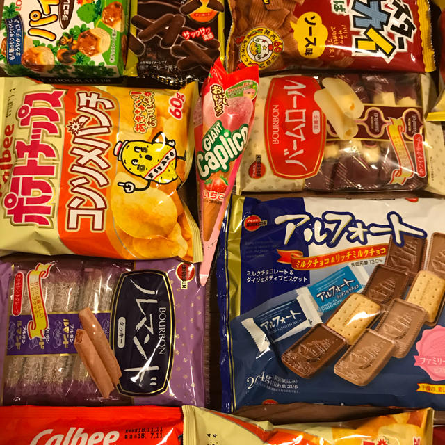 お菓子詰め合わせ 食品/飲料/酒の食品(菓子/デザート)の商品写真