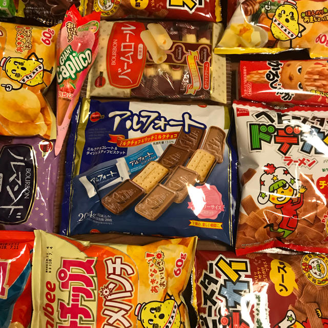 お菓子詰め合わせ 食品/飲料/酒の食品(菓子/デザート)の商品写真