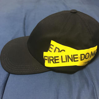 オフホワイト(OFF-WHITE)のoff-white firetape cap(キャップ)