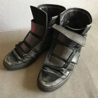 KRIS VAN ASSCHE(スニーカー)のフリマアイテム一覧 KRIS VAN ASSCHE(スニーカー)のフリマアイテム一覧