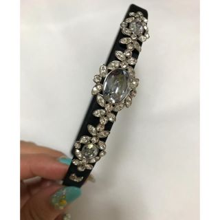 スワロフスキー(SWAROVSKI)のスワロフスキー✨カチューシャ✨(カチューシャ)