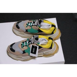 バレンシアガ(Balenciaga)の即発送！ 新品 44 バレンシアガ　 Balenciaga Triple S(スニーカー)