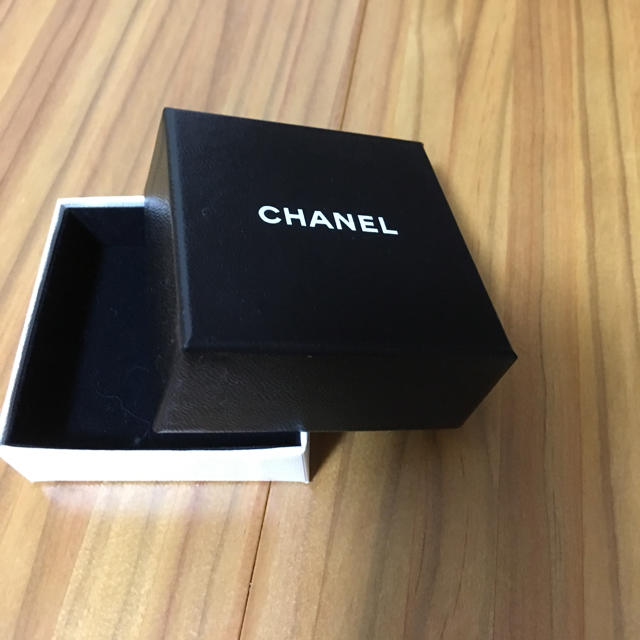 CHANEL(シャネル)のシャネル イヤリング、リングBOX レディースのアクセサリー(イヤリング)の商品写真