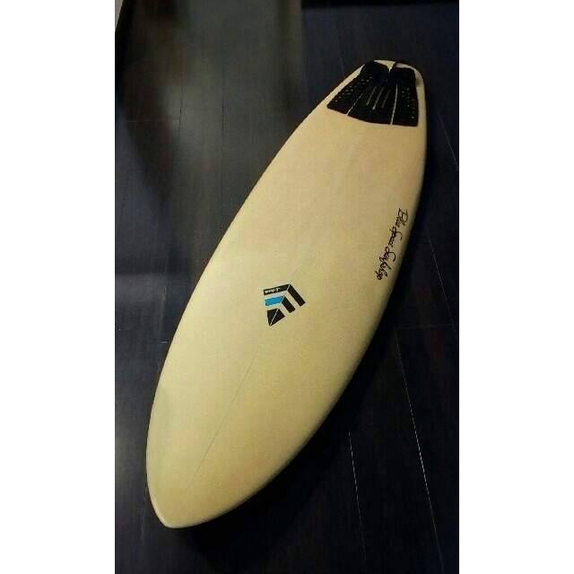I-Enzer】サーフボード5.9(EPS)デッキパット、フィン新品