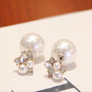 ピアス(ピアス)