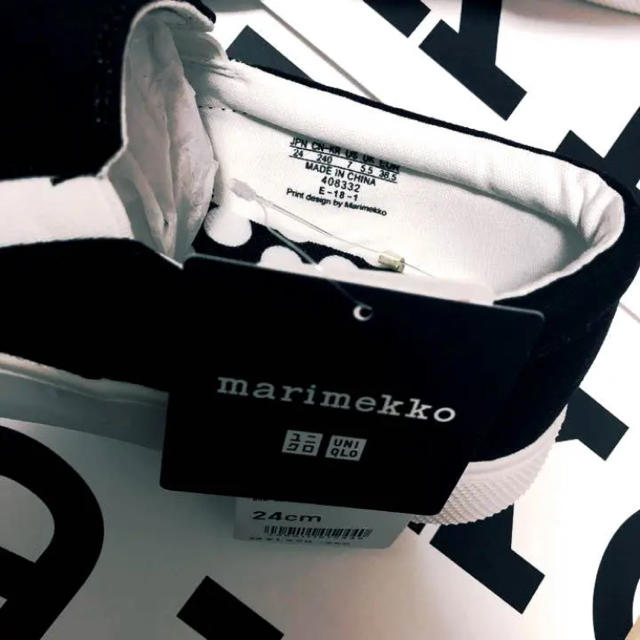 UNIQLO(ユニクロ)の▽24cm UNIQLO×marimekko スリッポン△ レディースの靴/シューズ(スリッポン/モカシン)の商品写真