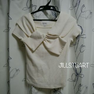 ジルスチュアート(JILLSTUART)のJILLSTUART　トップス(カットソー(半袖/袖なし))