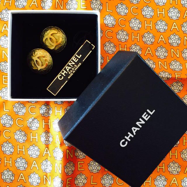 CHANEL Xmas SALE!! CHANEL Xmas SALE!!