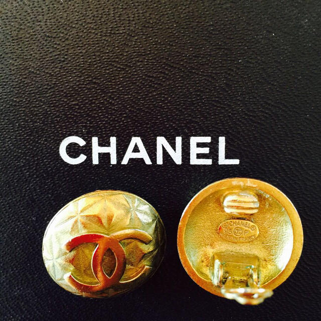 CHANEL Xmas SALE!! CHANEL Xmas SALE!!