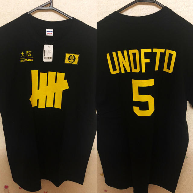 UNDEFEATED - 定価以下 UNDEFEATED 大阪限定 Tシャツ 白黒 M 02の通販