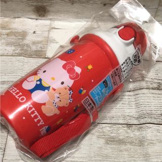 新品 送料込み ハローキティ 80年代 直飲みスポーツボトル 480ml(弁当用品)