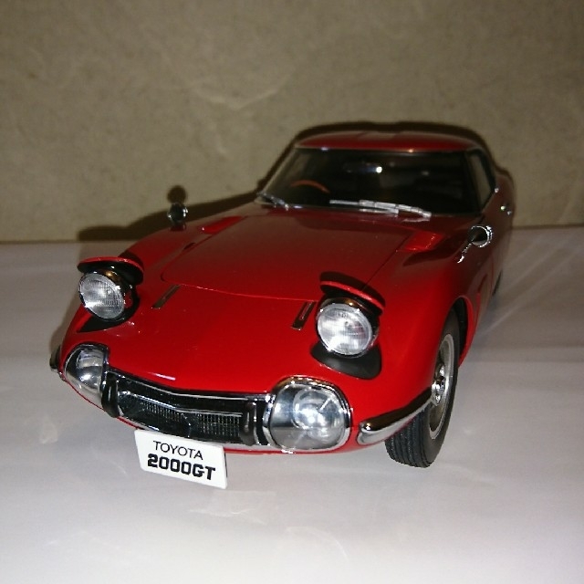 オートアート1/18トヨタ2000GT(赤)長期保管品