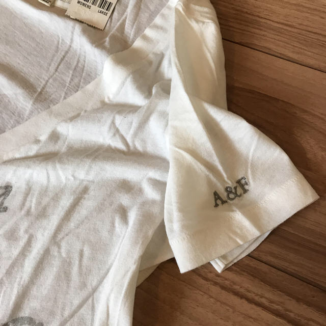 Abercrombie&Fitch(アバクロンビーアンドフィッチ)の[新品]アバクロ ビッグT レディースのトップス(Tシャツ(半袖/袖なし))の商品写真