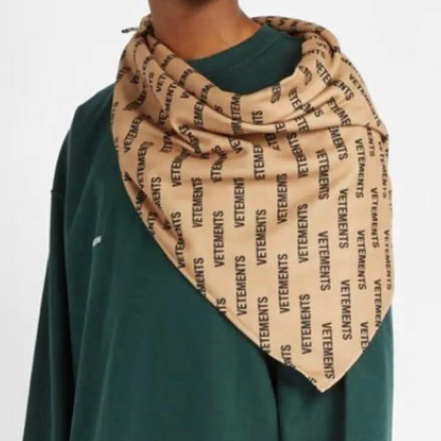 VETEMENTS MONOGRAM SCARF メンズのファッション小物(バンダナ/スカーフ)の商品写真