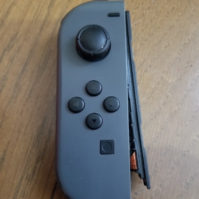 Nintendo Switch(ニンテンドースイッチ)の任天堂Switch Joy-Con (左のみ) エンタメ/ホビーのゲームソフト/ゲーム機本体(その他)の商品写真