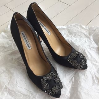 マノロブラニク(MANOLO BLAHNIK)の鑑定済み マノロブラニク ハンギシ ビジューパンプス 37 黒(ハイヒール/パンプス)