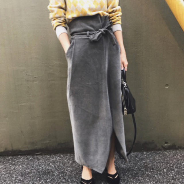 Ameri VINTAGE(アメリヴィンテージ)の2017aw即完売WAIST FLAP CORDUROY SKIRT レディースのスカート(ロングスカート)の商品写真