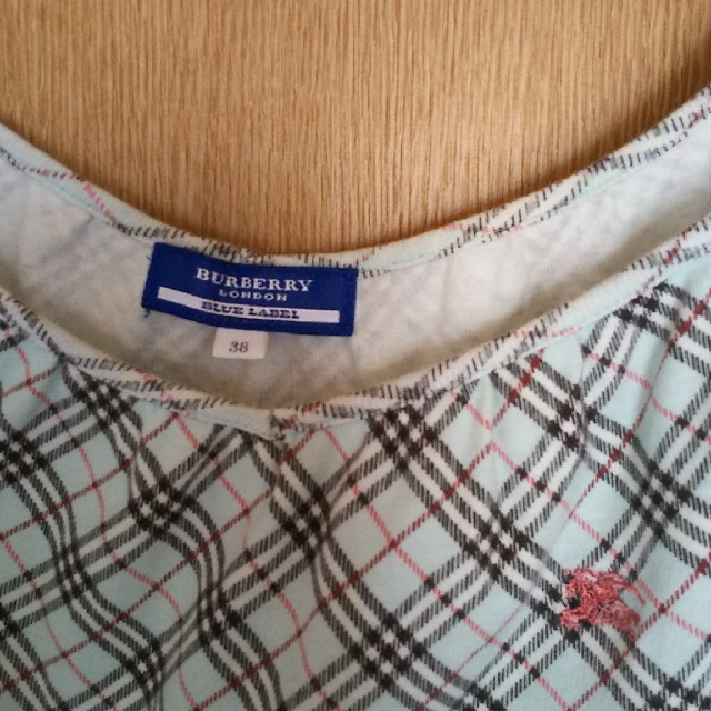 BURBERRY(バーバリー)のBURBERRY半袖 レディースのトップス(Tシャツ(半袖/袖なし))の商品写真