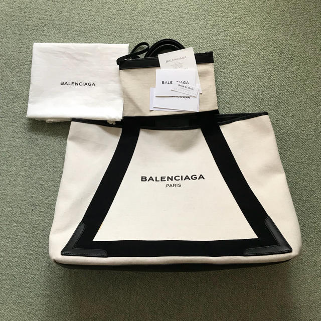 BALENCIAGA BAG(バレンシアガバッグ)のBALENCIAGA バレンシアガ トート Mサイズ レディースのバッグ(トートバッグ)の商品写真