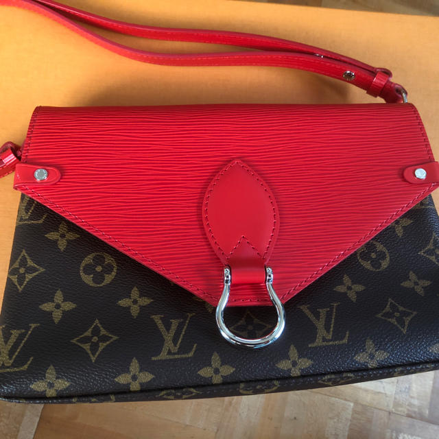 激安人気新品 VUITTON LOUIS - シリアルあり ミシェル サン ルイ