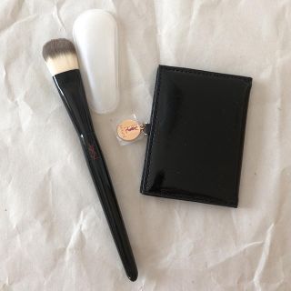 イヴサンローランボーテ(Yves Saint Laurent Beaute)のイヴ・サンローラン メイクブラシ ミラー(コフレ/メイクアップセット)