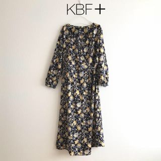 ケービーエフプラス(KBF+)の極美品◇KBF+ケービーエフ 花柄カシュクールワンピース かわいい 春秋冬(ロングワンピース/マキシワンピース)