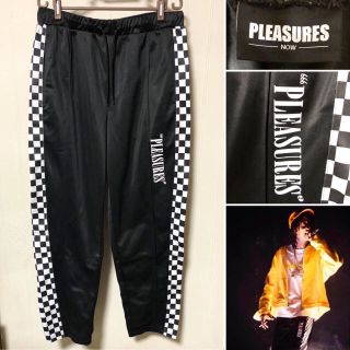 アートヴィンテージ(ART VINTAGE)のwiz khalifa 着用❗️PLEASURES プレジャーズ トラックパンツ(その他)