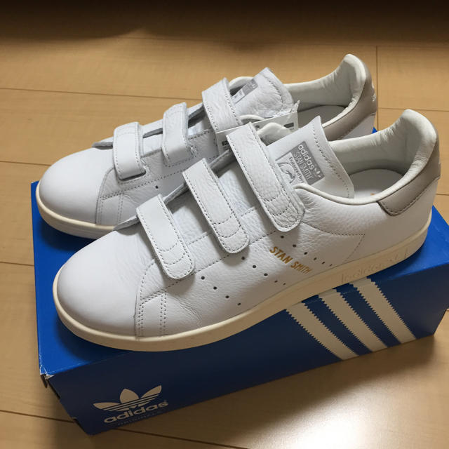 adidas(アディダス)のadidas スタンスミス グレー ベルクロ 26cm メンズの靴/シューズ(スニーカー)の商品写真