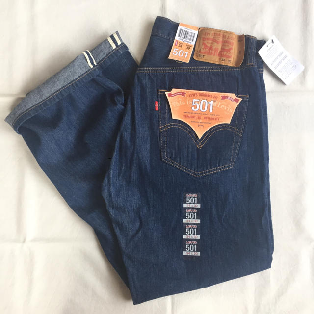 Levi's(リーバイス)の新品 コストコ levis 501 白耳 ライトオンス デニム 赤耳 メンズのパンツ(デニム/ジーンズ)の商品写真