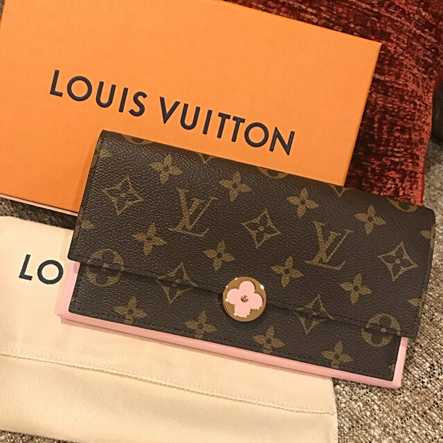 LOUIS VUITTON - クリスマスセール　ルイヴィトン