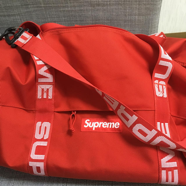 【正月限定セール】　supreme 18aw duffle bag 赤