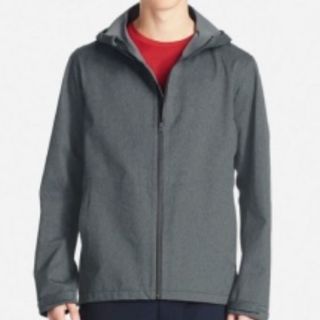 ユニクロ(UNIQLO)の新品  ユニクロ  ブロックテックパーカー  ダークグレーM UNIQLO(パーカー)