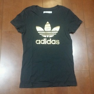 アディダス(adidas)のadidas♡ロゴTシャツ(Tシャツ(半袖/袖なし))