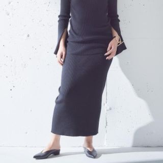 アパルトモンドゥーズィエムクラス(L'Appartement DEUXIEME CLASSE)のAP STUDIO RIB SKIRT 36 BLACK(ロングスカート)