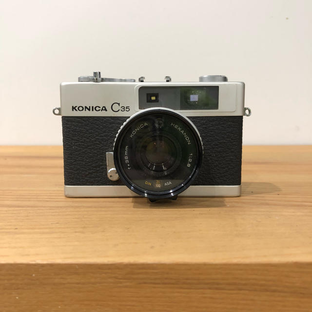 KONICA MINOLTA(コニカミノルタ)のKonica  C35 フィルムカメラ スマホ/家電/カメラのカメラ(フィルムカメラ)の商品写真