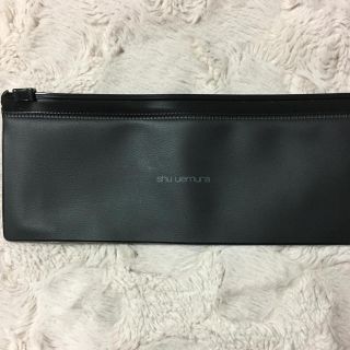 シュウウエムラ(shu uemura)の【送料込】シュウウエムラ ブラシケース(ポーチ)