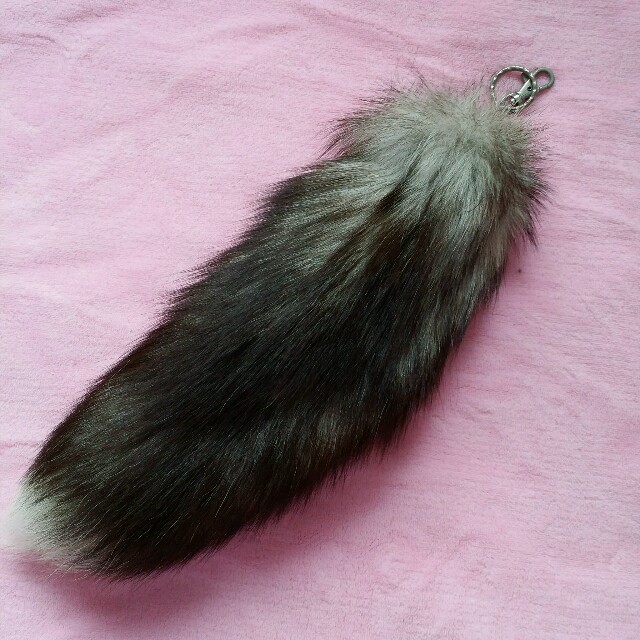 あゆ ♡ しっぽ フォックス レディースのファッション小物(キーホルダー)の商品写真