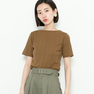 センスオブプレイスバイアーバンリサーチ(SENSE OF PLACE by URBAN RESEARCH)の専用センスオブプレイス★新品ボートネックTシャツ(Tシャツ(半袖/袖なし))