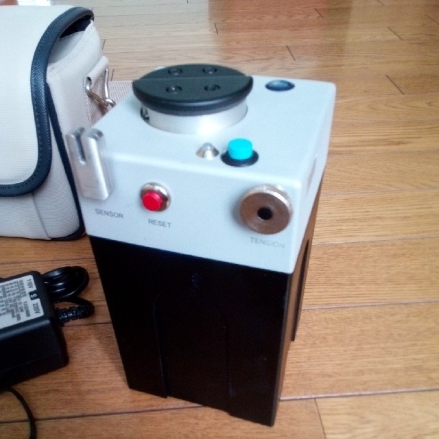 バドミントン用ポータブル電動ガット張り機 ストリングマシン スポーツ/アウトドアのスポーツ/アウトドア その他(バドミントン)の商品写真