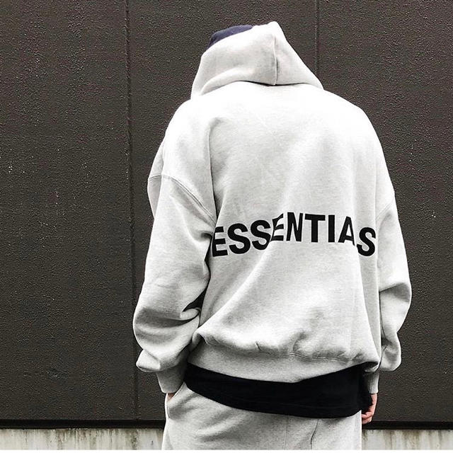 FEAR OF GOD(フィアオブゴッド)のfear of god essential ロゴ パーカー メンズのトップス(パーカー)の商品写真