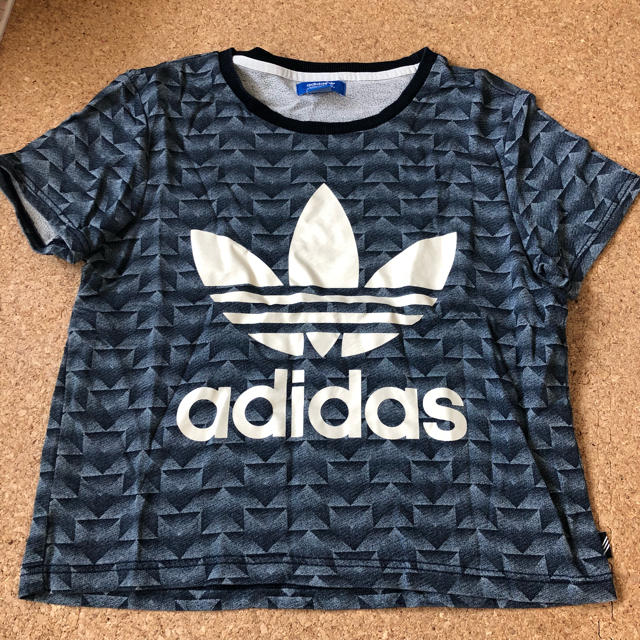 adidas(アディダス)のアディダス Tシャツ スポーツウェア レディースのトップス(Tシャツ(半袖/袖なし))の商品写真