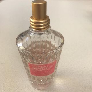 ロクシタン(L'OCCITANE)のロクシタン香水♦︎マーベラスフラワーオードトワレ75ml(香水(女性用))