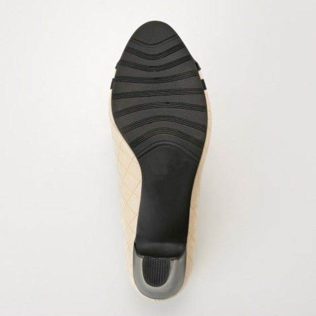 ニッセン(ニッセン)の新品未使用*キルティングパンプス*25.5*4E レディースの靴/シューズ(ハイヒール/パンプス)の商品写真